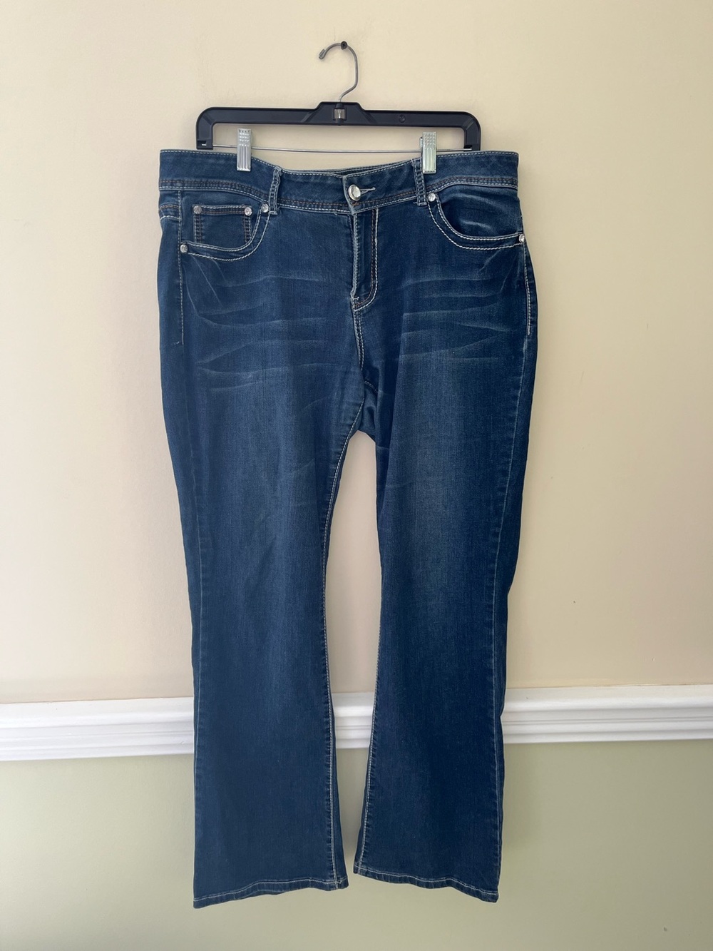 ARIZONA Blue Bootcut High Rise Rhinestone Stud Detail Denim Jeans 16 - Picture 4 of 9